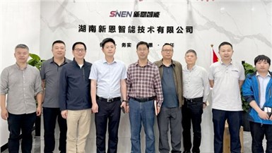 湖南鐵路科技職業技術學院領導一行蒞臨公司洽談交流促進產學研深度融合